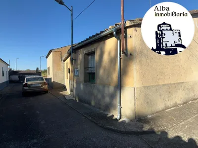 CASA EN VENTA EN PORTILLO DE EJEME