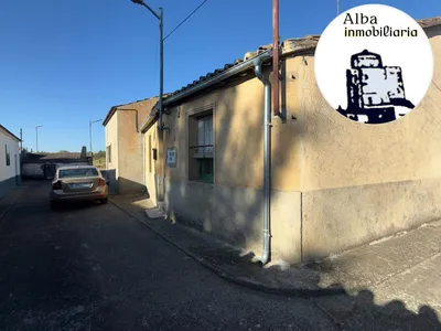 CASA EN VENTA EN PORTILLO DE EJEME