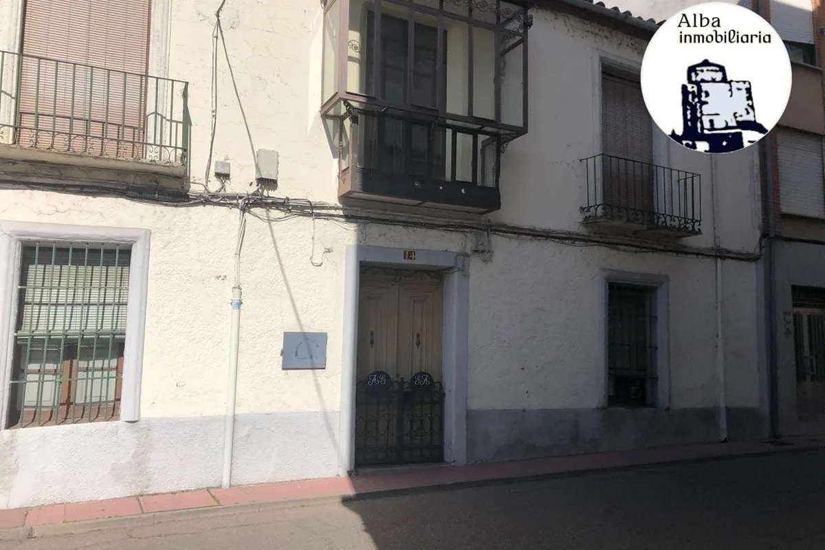 CASA EN VENTA EN ALBA DE TORMES
